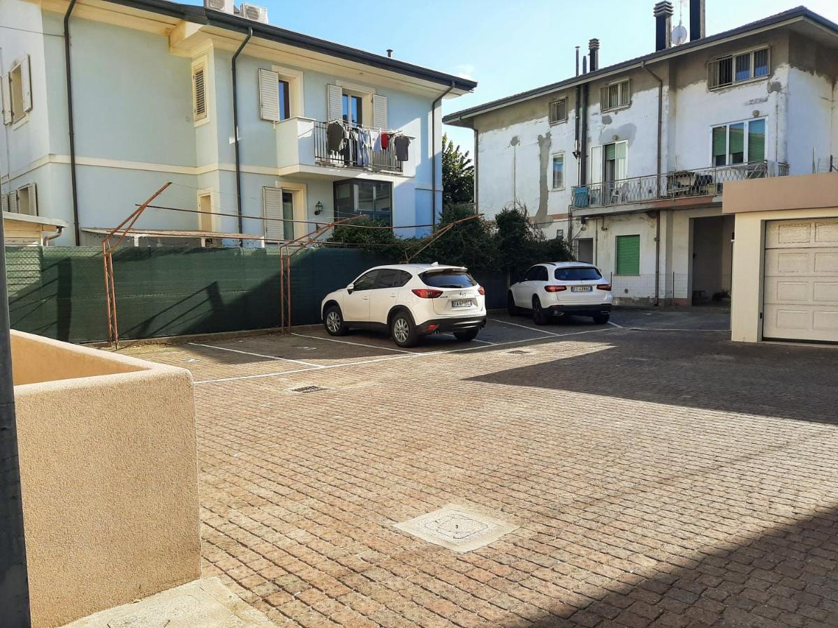 Residenza Mediterranea Apartments Rimini Exterior foto